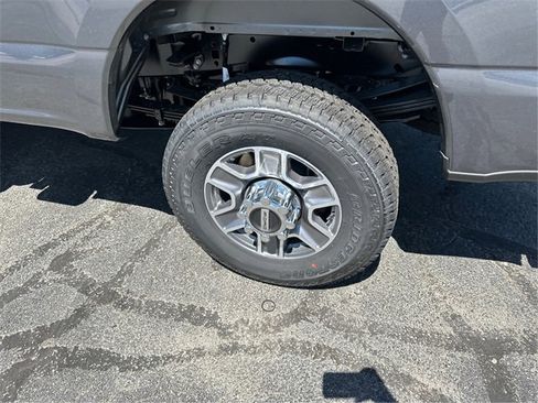 New 2025 Ford F350 XLT w/ FX4 Off-Road Package image 14