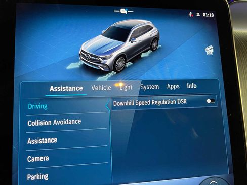 Used 2026 Mercedes-Benz GLC 300 4MATIC image 32