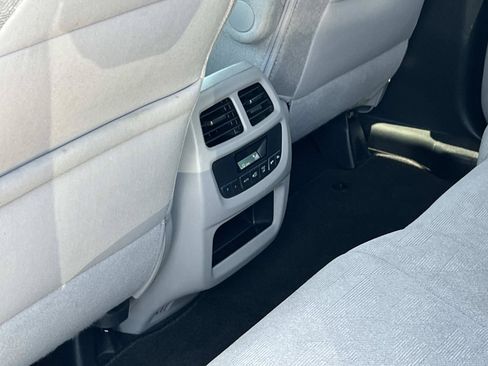 Used 2019 Honda Pilot EX image 21