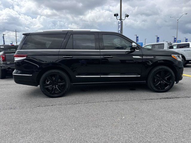 Used 2022 Lincoln Navigator Black Label AWD/4WD image 4