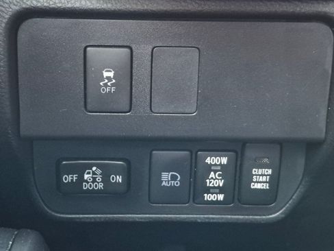 Used 2021 Toyota Tacoma TRD Sport AWD/4WD image 14