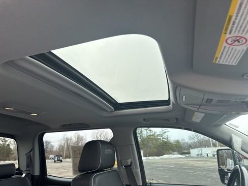 Used 2017 Chevrolet Silverado 2500 High Country w/ Duramax Plus Package image 12