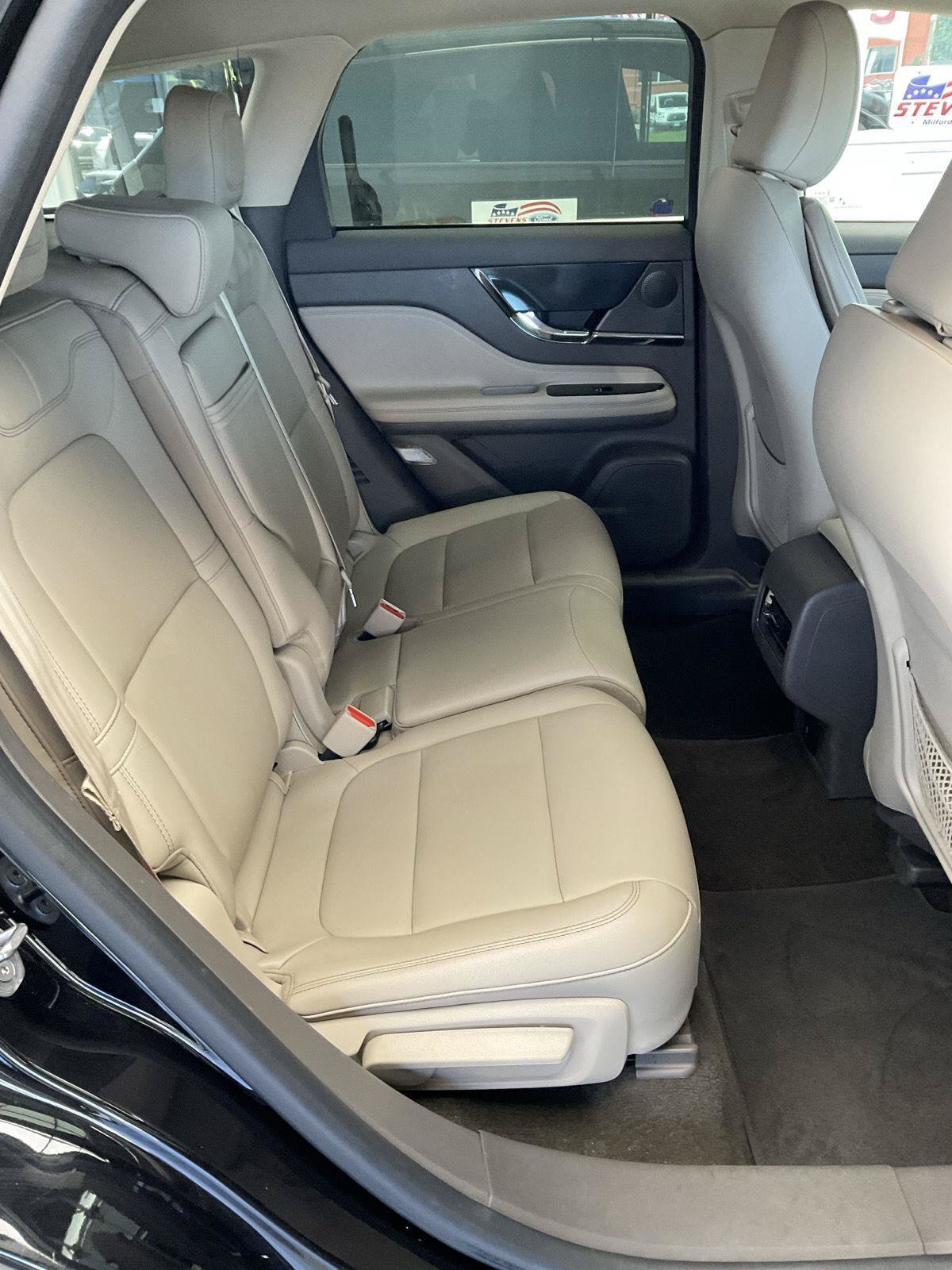 Certified 2023 Lincoln Corsair AWD image 14