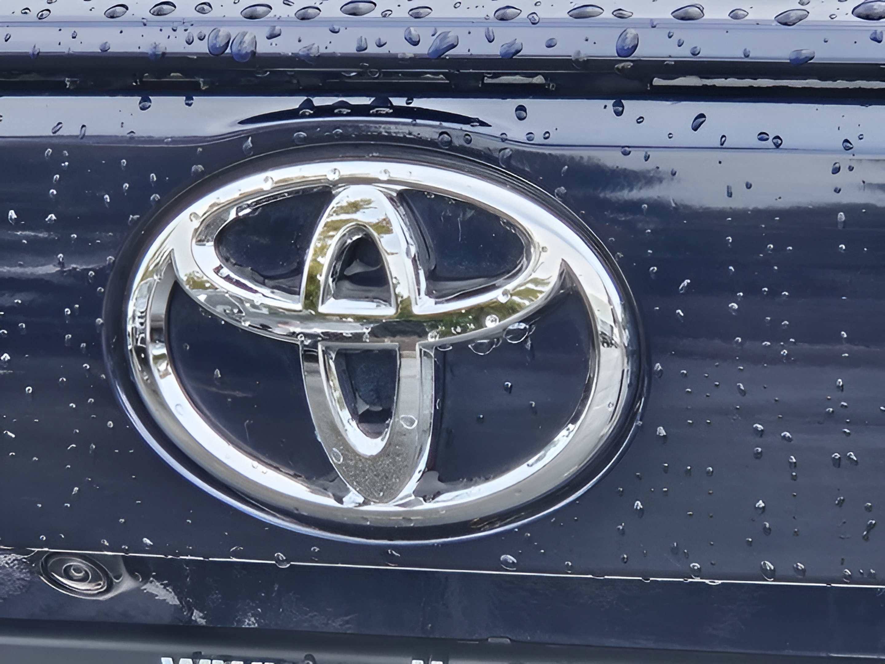 Certified 2025 Toyota RAV4 XLE Premium w/ Weather Package AWD/4WD image 30