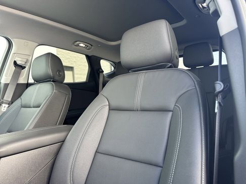 New 2025 Chevrolet Blazer LT w/ Sound & Technology Package image 13