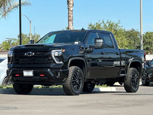 New 2026 Chevrolet Silverado 2500 LTZ image 8