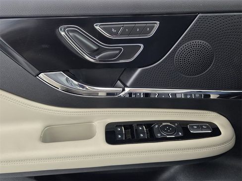 New 2026 Lincoln Corsair Premiere image 25