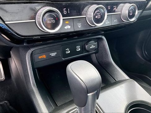 Used 2025 Honda Civic Sport image 23