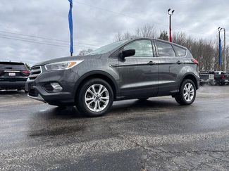 Used 2019 Ford Escape SE AWD/4WD video 3