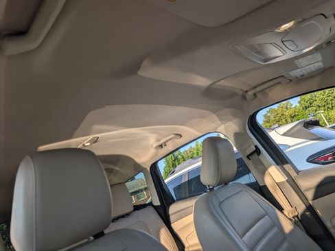 Used 2018 Ford Escape SEL AWD/4WD image 46