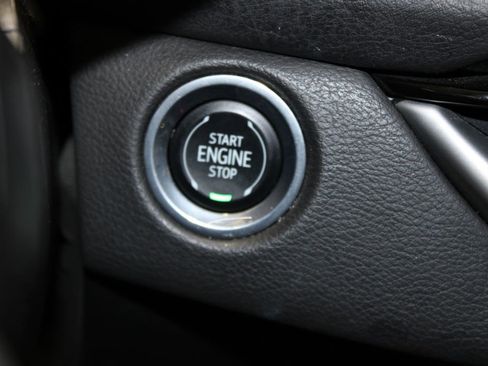 Used 2024 Cadillac XT4 Premium Luxury image 37