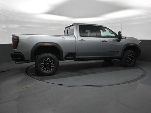 New 2026 GMC Sierra 2500 AT4X w/ LPO, Black Badging Package image 8