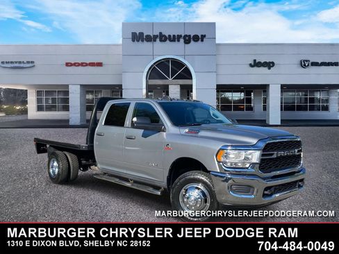Used 2019 RAM 3500 Tradesman w/ Chrome Appearance Group AWD/4WD image 1
