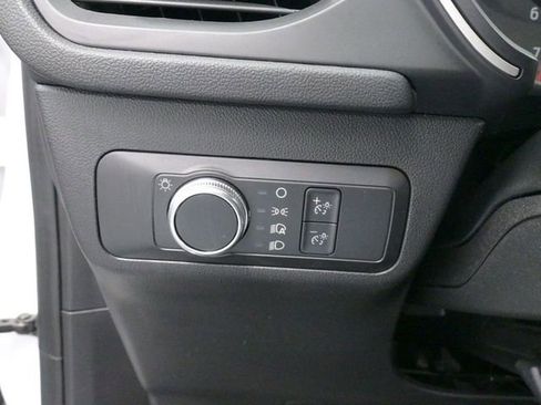 Used 2022 Ford Escape SE w/ Cold Weather Package image 11