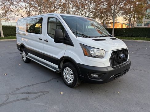 Used 2024 Ford Transit 250 Low Roof w/ Exterior Upgrade Package image 5