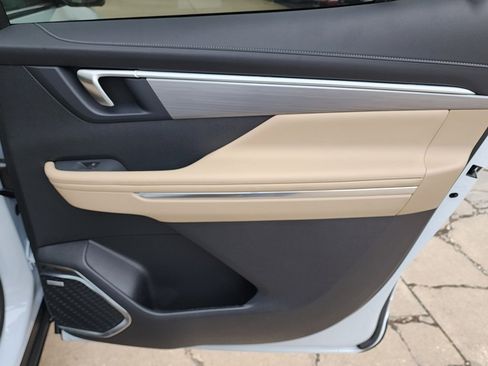 New 2026 Buick Enclave Preferred w/ Power Package image 43