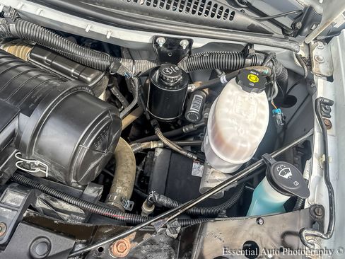 Used 2018 Chevrolet Express 3500 w/ Power Convenience Package image 23