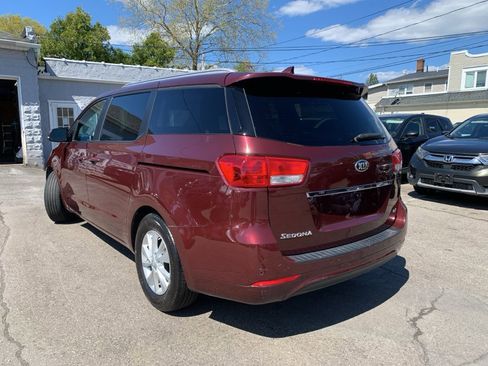 Used 2016 Kia Sedona LX w/ LX Convenience Package FWD image 7