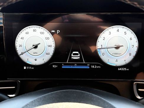 Used 2023 Hyundai Elantra SEL w/ Convenience Package FWD image 18