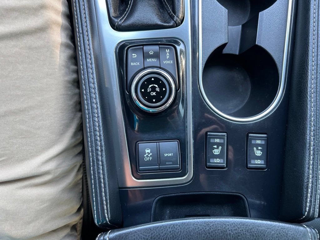 Used 2020 Nissan Maxima 3.5 SV w/ Floor Mat Group FWD image 16