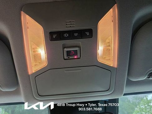 Used 2020 Toyota RAV4 LE AWD/4WD image 12