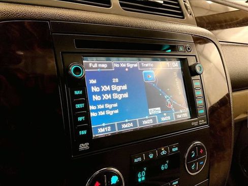 Used 2011 GMC Yukon XL Denali AWD/4WD image 21