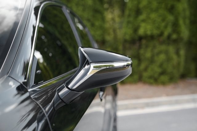 Used 2024 Lexus IS 300 F Sport RWD image 16