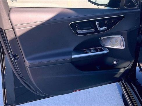 Used 2024 Mercedes-Benz C 300 Sedan image 28