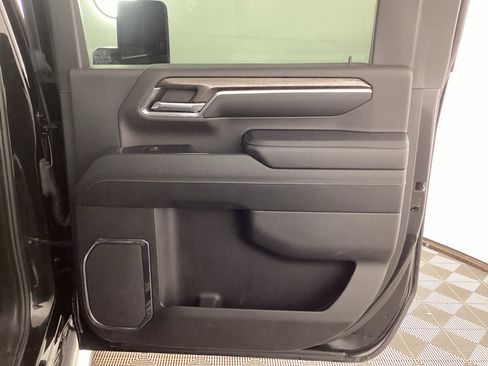 Used 2024 Chevrolet Silverado 3500 LTZ w/ LTZ Convenience Package image 14