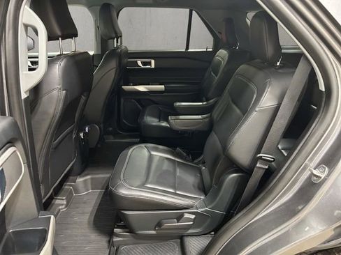 Certified 2021 Ford Explorer XLT w/ Equipment Group 202A AWD/4WD image 22