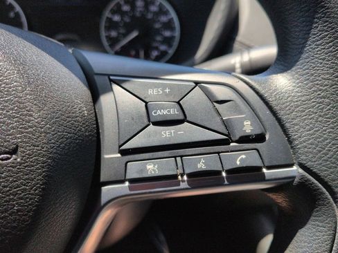 Used 2024 Nissan Sentra SV FWD image 21