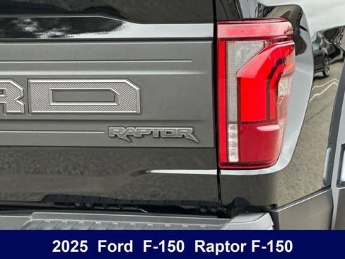 Used 2025 Ford F150 Raptor AWD/4WD image 40