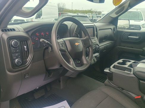 Used 2023 Chevrolet Silverado 1500 Custom AWD/4WD image 11