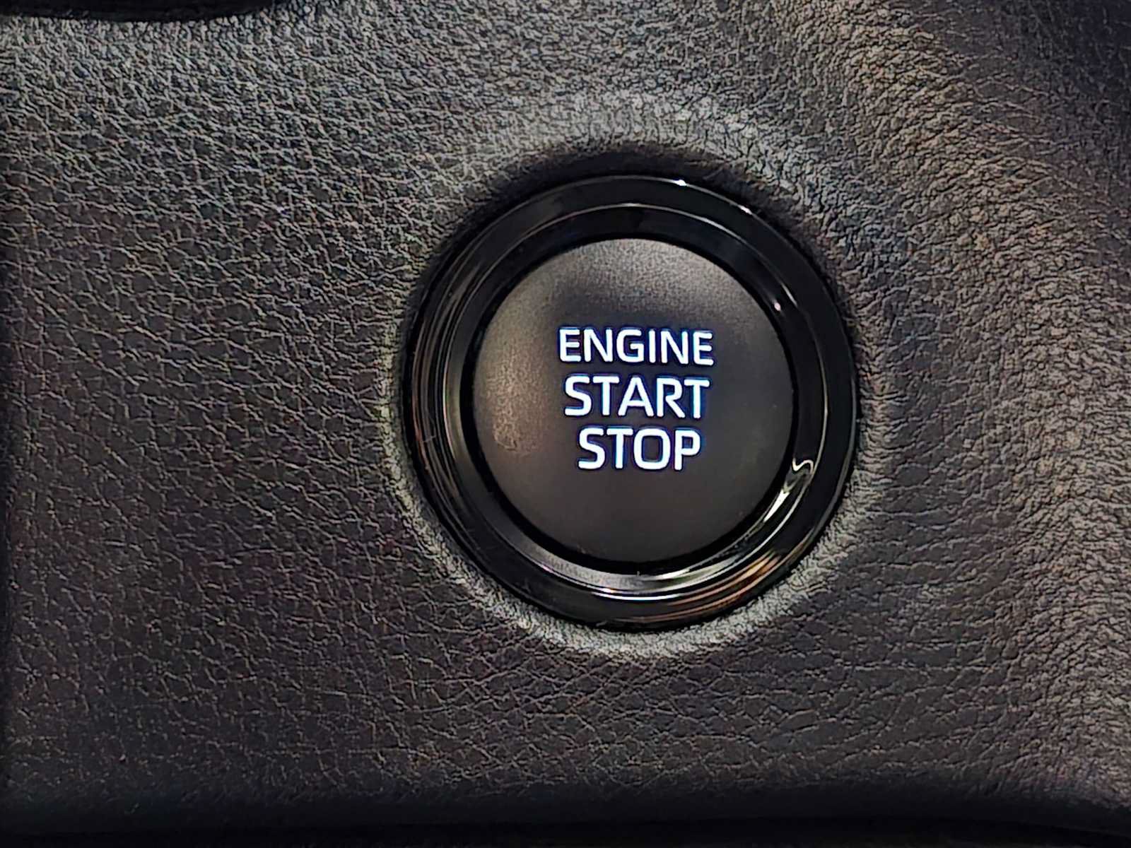 Certified 2025 Toyota Tundra SR5 AWD/4WD image 19