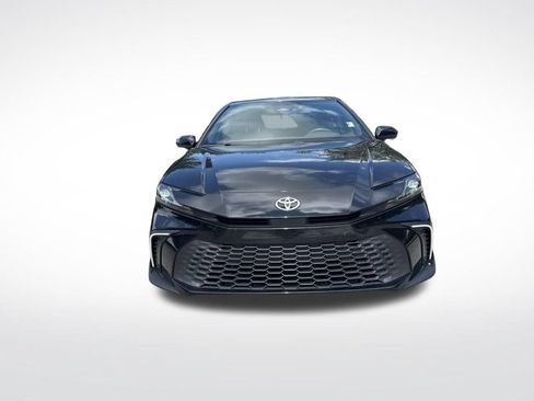 Used 2025 Toyota Camry SE w/ Convenience Package FWD image 3