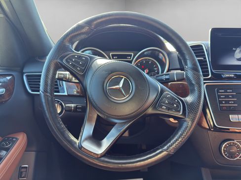 Used 2018 Mercedes-Benz GLS 450 4MATIC image 10