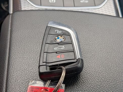 Used 2025 BMW 430i Convertible w/ Premium Package RWD image 32