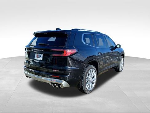 Used 2024 GMC Acadia Denali w/ Super Cruise Package image 5
