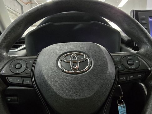 Certified 2021 Toyota RAV4 LE image 25