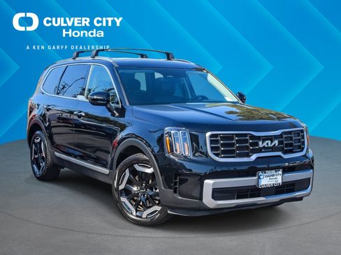 Used 2025 Kia Telluride S AWD/4WD image 1