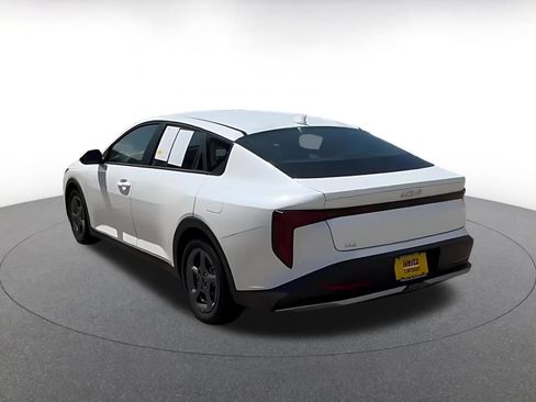 Used 2025 Kia K4 FWD image 12
