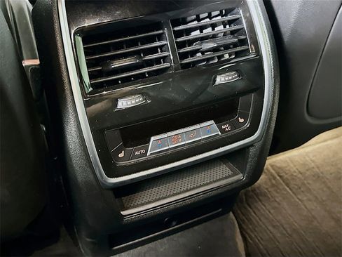 Used 2021 BMW X6 xDrive40i image 32