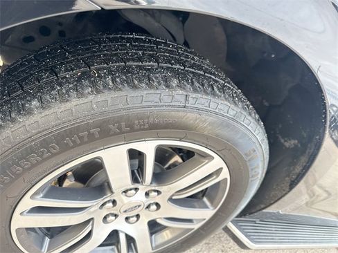 Certified 2022 Ford Expedition Limited image 39