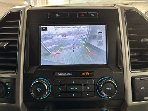 Used 2019 Ford F250 Lariat w/ Lariat Ultimate Package AWD/4WD image 19