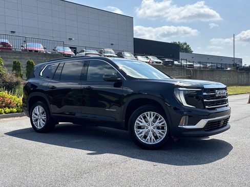 Used 2026 GMC Acadia Elevation w/ Elevation Premium Package FWD image 2