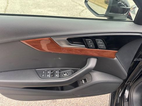 Used 2021 Audi A4 2.0T Premium w/ Convenience Package image 12