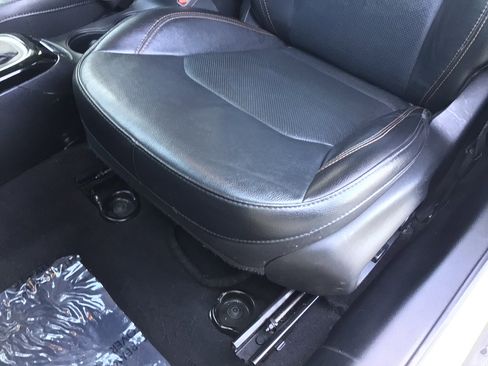 Used 2021 Jeep Compass Limited image 10