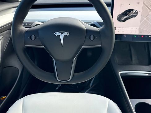 Used 2022 Tesla Model 3 Long Range image 16