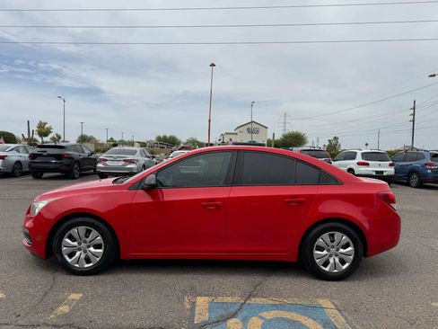 Used 2016 Chevrolet Cruze LS FWD image 6