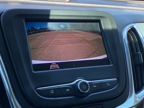 Used 2020 Chevrolet Equinox LS FWD image 20